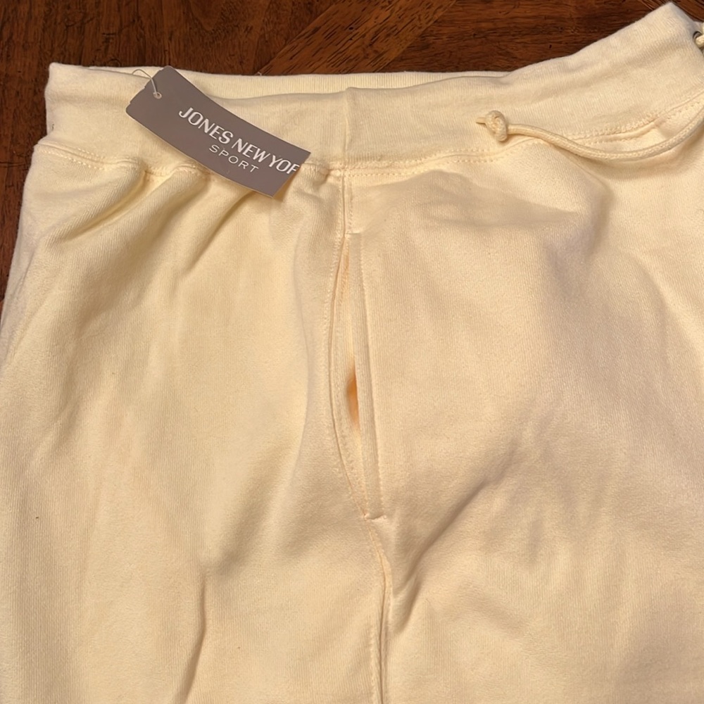 Jones New York Joggers